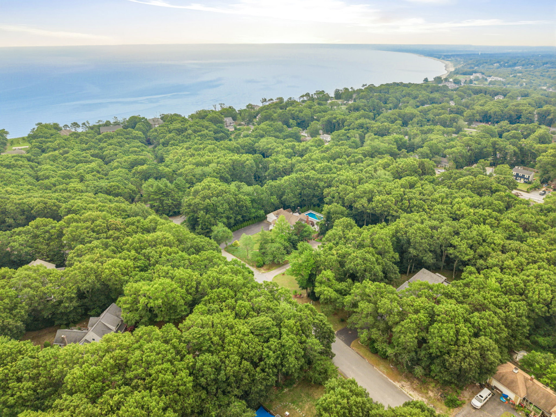 Aerial view showing proximity to the Plymouth coastline